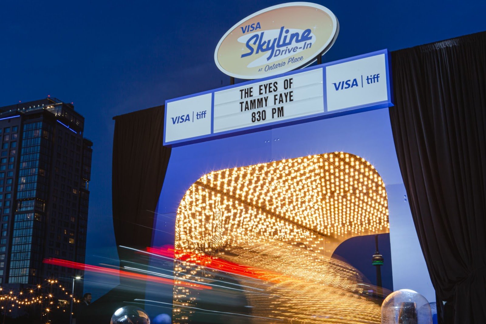 Visa Skyline Drive-In